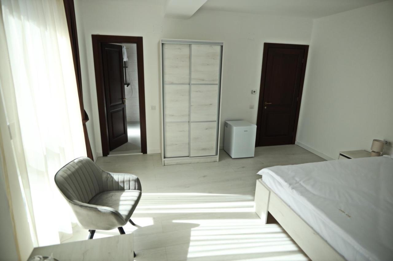 Appartamento Casa Vys Piteşti Esterno foto