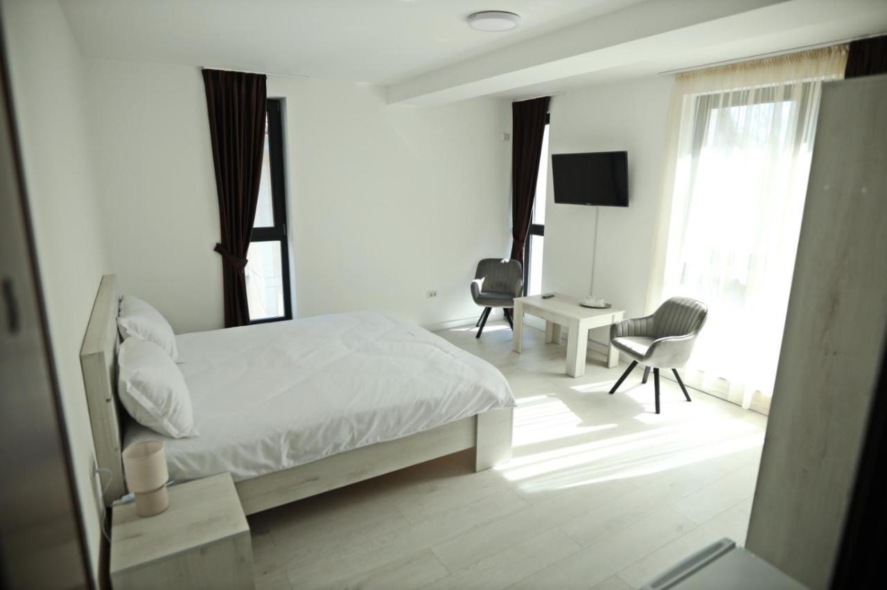 Appartamento Casa Vys Piteşti Esterno foto